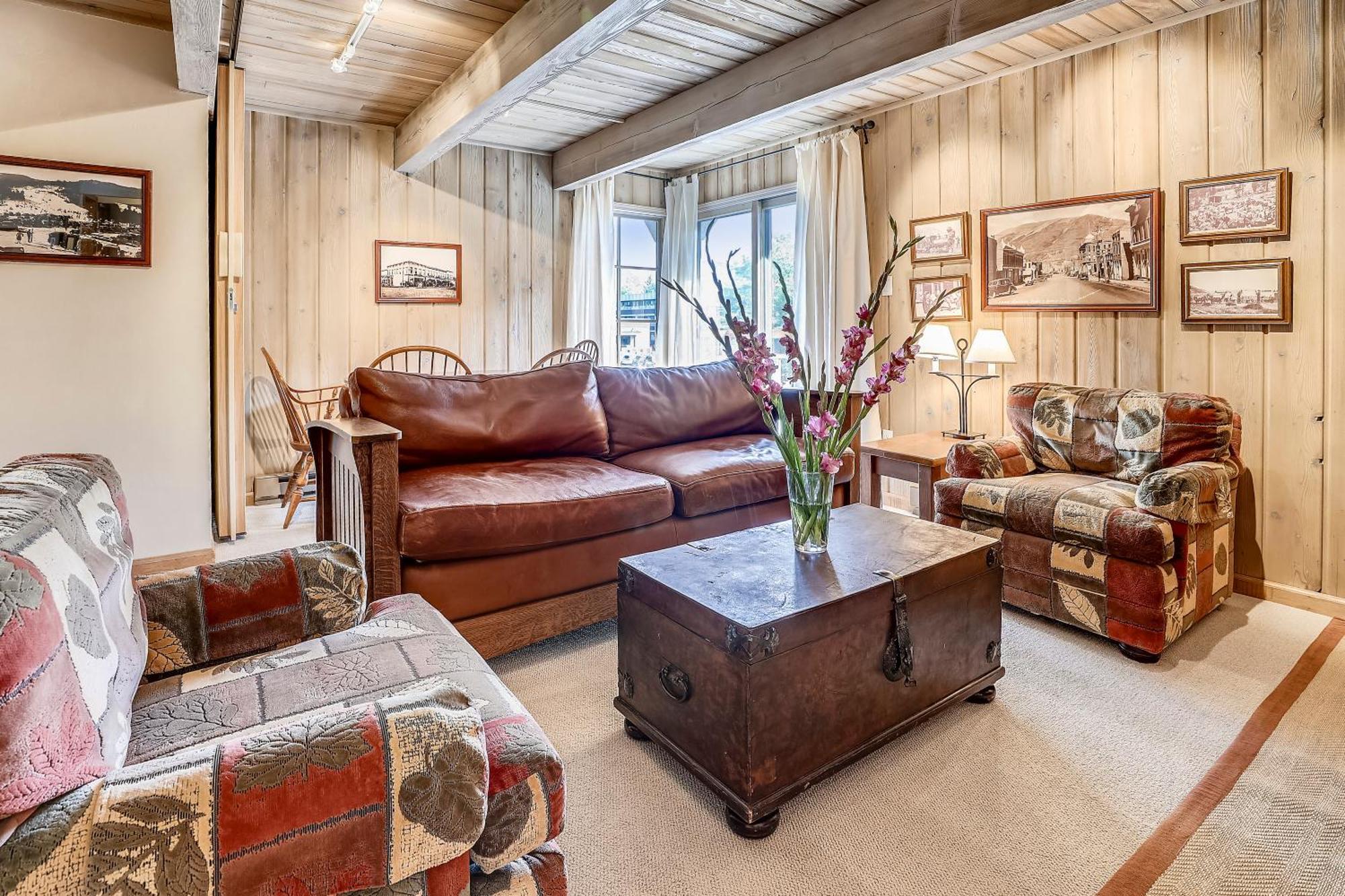 Top-floor Downtown With Stunning Views Apartment Aspen