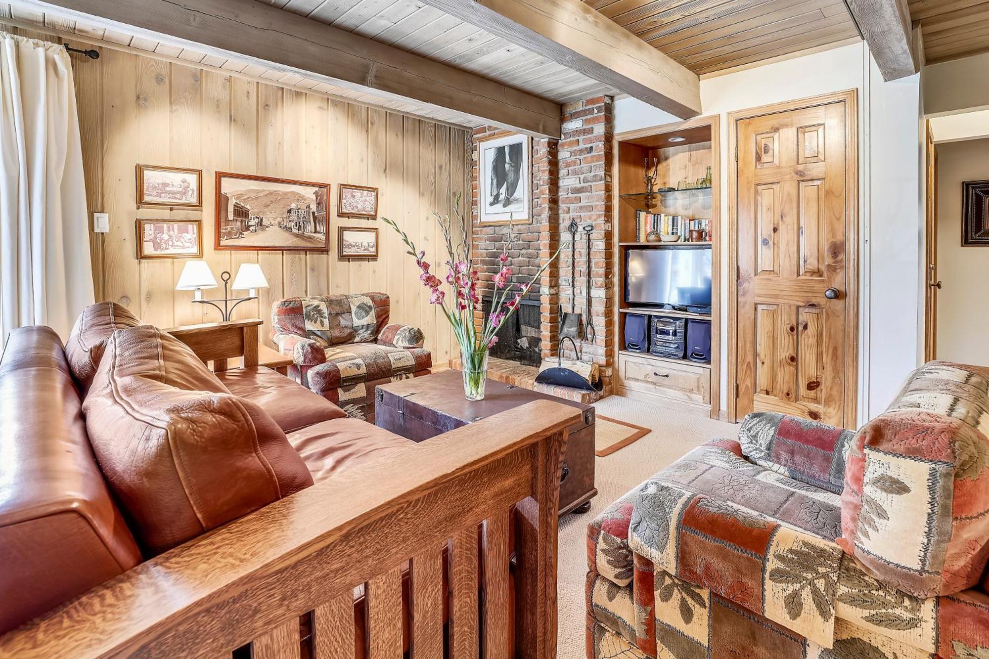 Top-floor Downtown With Stunning Views Apartment *