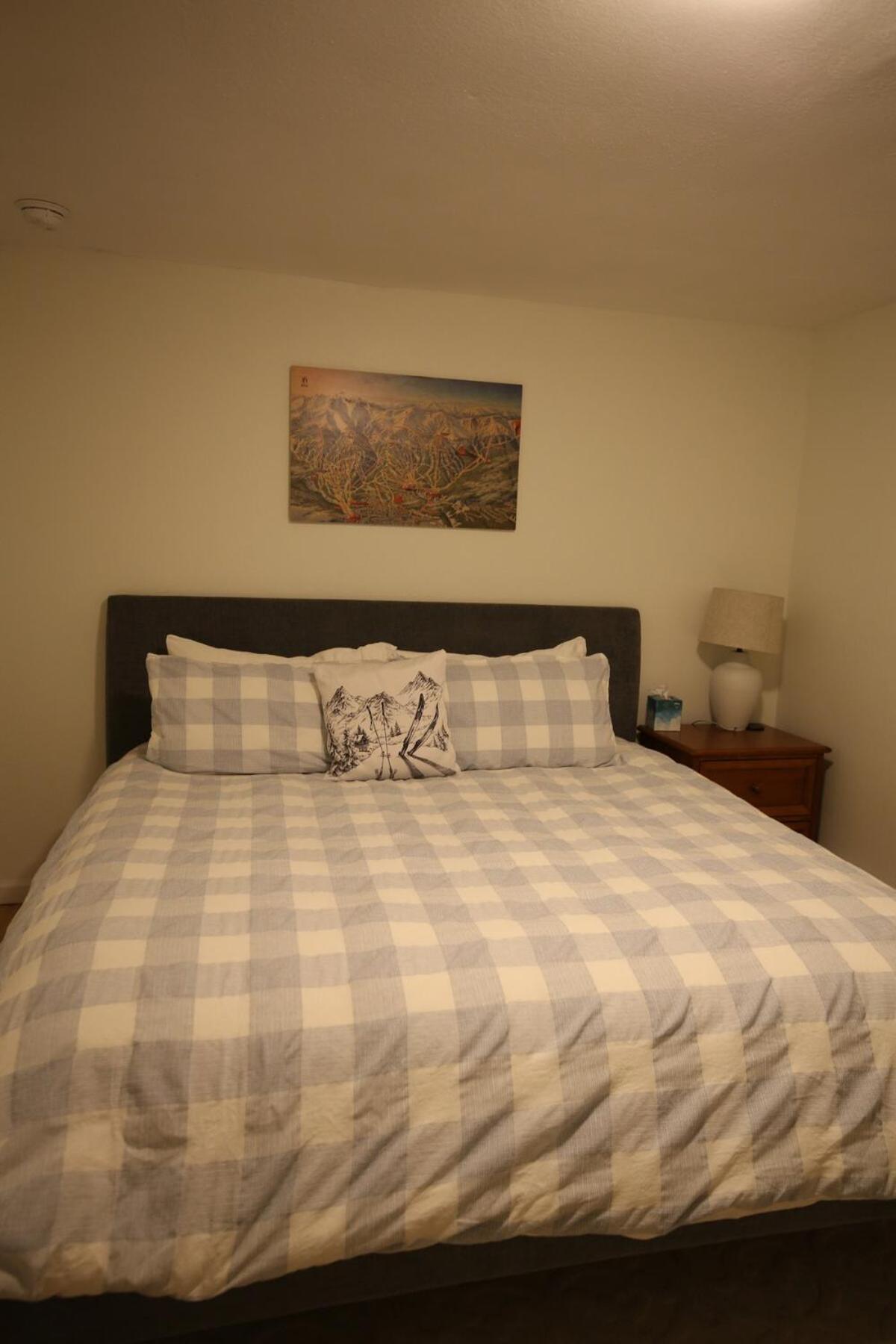 Mountain View Family Cabin, Pet Friendly And Hot Tub Chalet