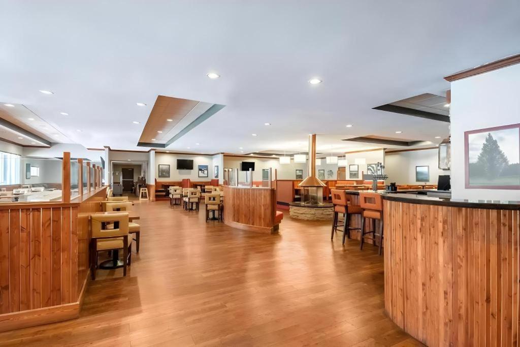 White Peak - Hotel Frisco