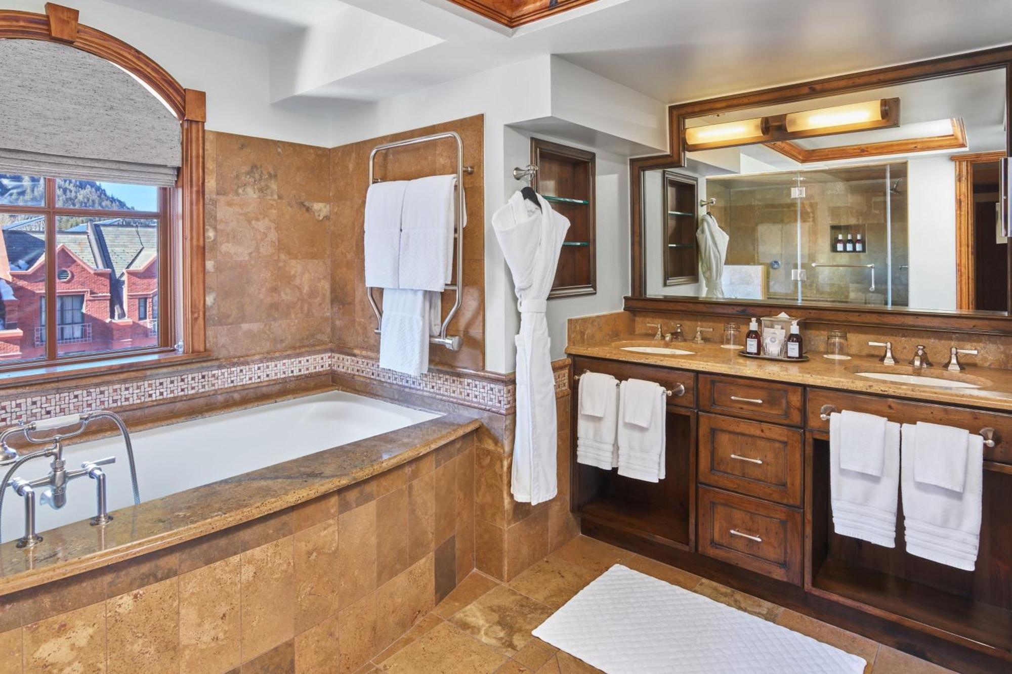 Hotel St. Regis Club, *