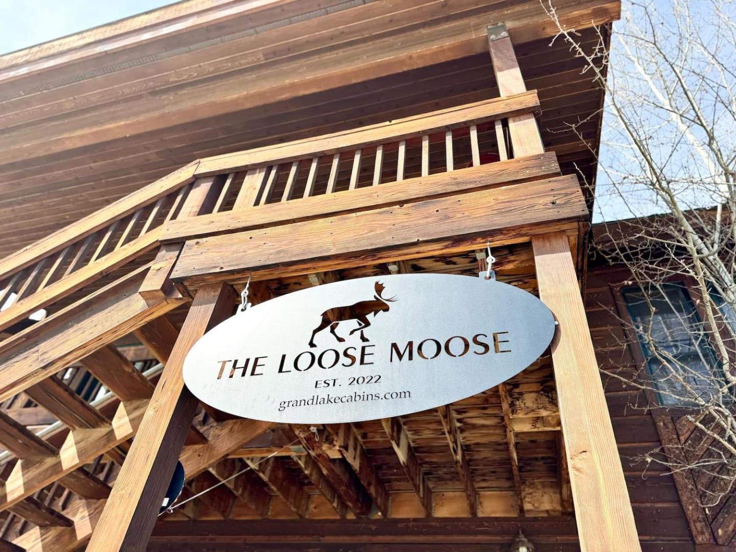 The Loose Moose #4 At Downtown Grand Apartment *