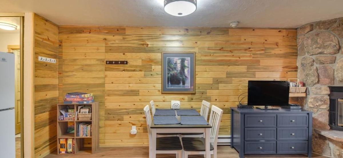 564 Silvercreek Holiday home