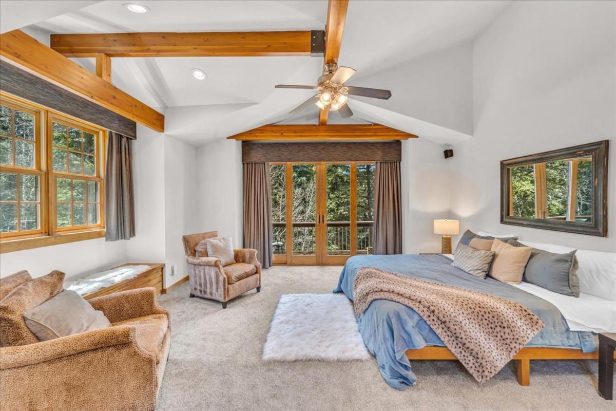 Creekside Mountain Views Hot Tub * Evergreen
