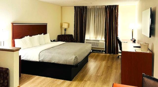 Quality & Golden - Denver West Hotel 2*