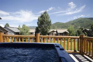 Saddle Creek Townhomes Aparthotel