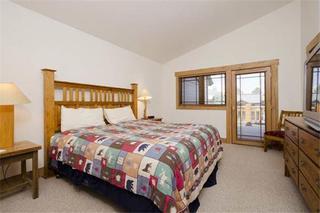 Saddle Creek Townhomes 3*