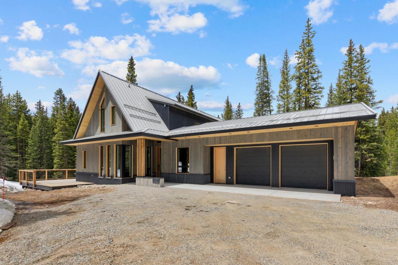 Two Mile Pines Luxe 5br Forest Retreat Holiday home