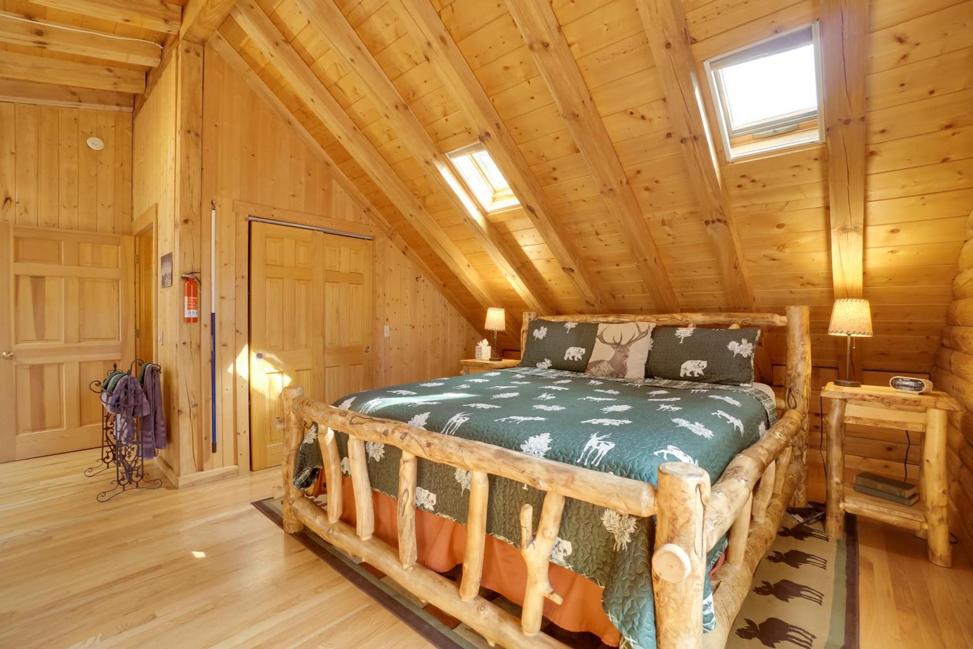 Picturesque Log In 9 Mi To Rmnp Holiday home Estes Park