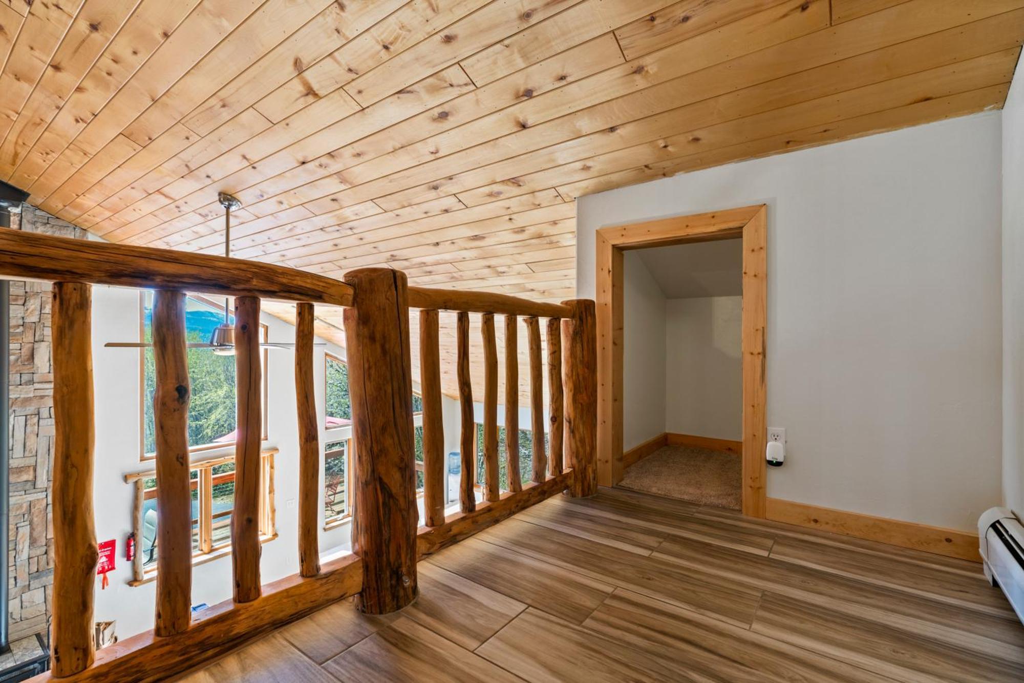 Chalet Secluded Mtn By Purg, Hot Tub, Views! Pets Ok Durango