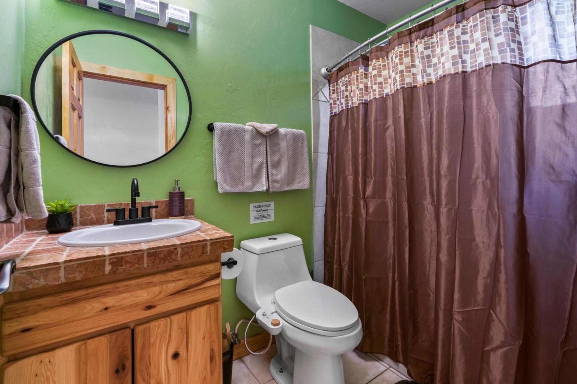 Secluded Mtn By Purg, Hot Tub, Views! Pets Ok Chalet