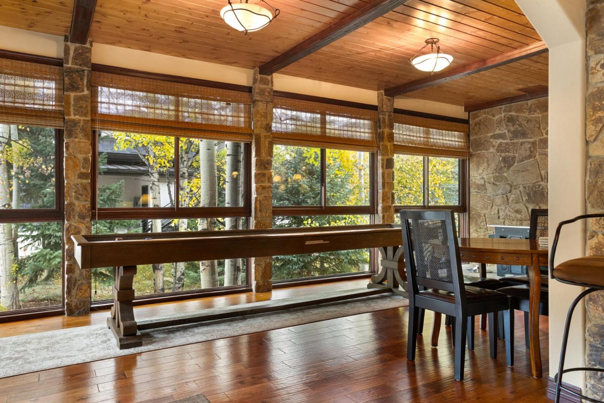 Private Hot Tub, Luxurious & Large With 3 Living Rooms, Convenient To Free Bus Vail