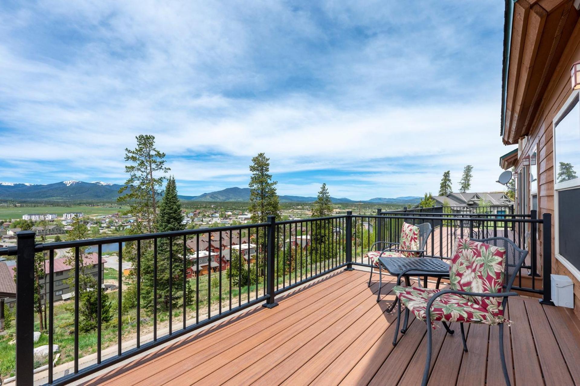 Private Garage, Washer And Dryer, Amazing Views Of Byers Peak, Pet Friendly Holiday home Fraser