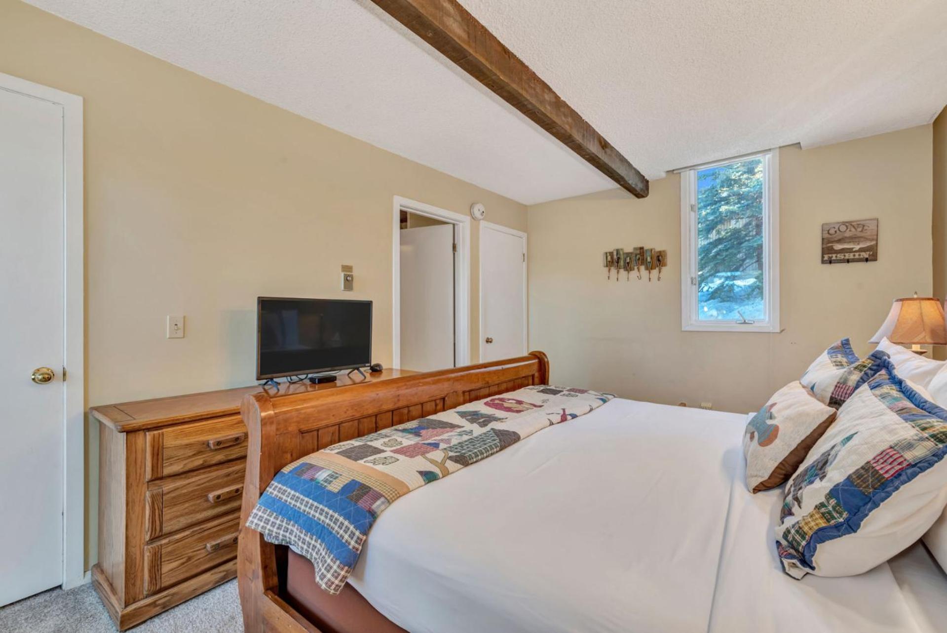 Ranch Loft, Short Easy Walk To Slopes, 2 King Bedrooms And Loft