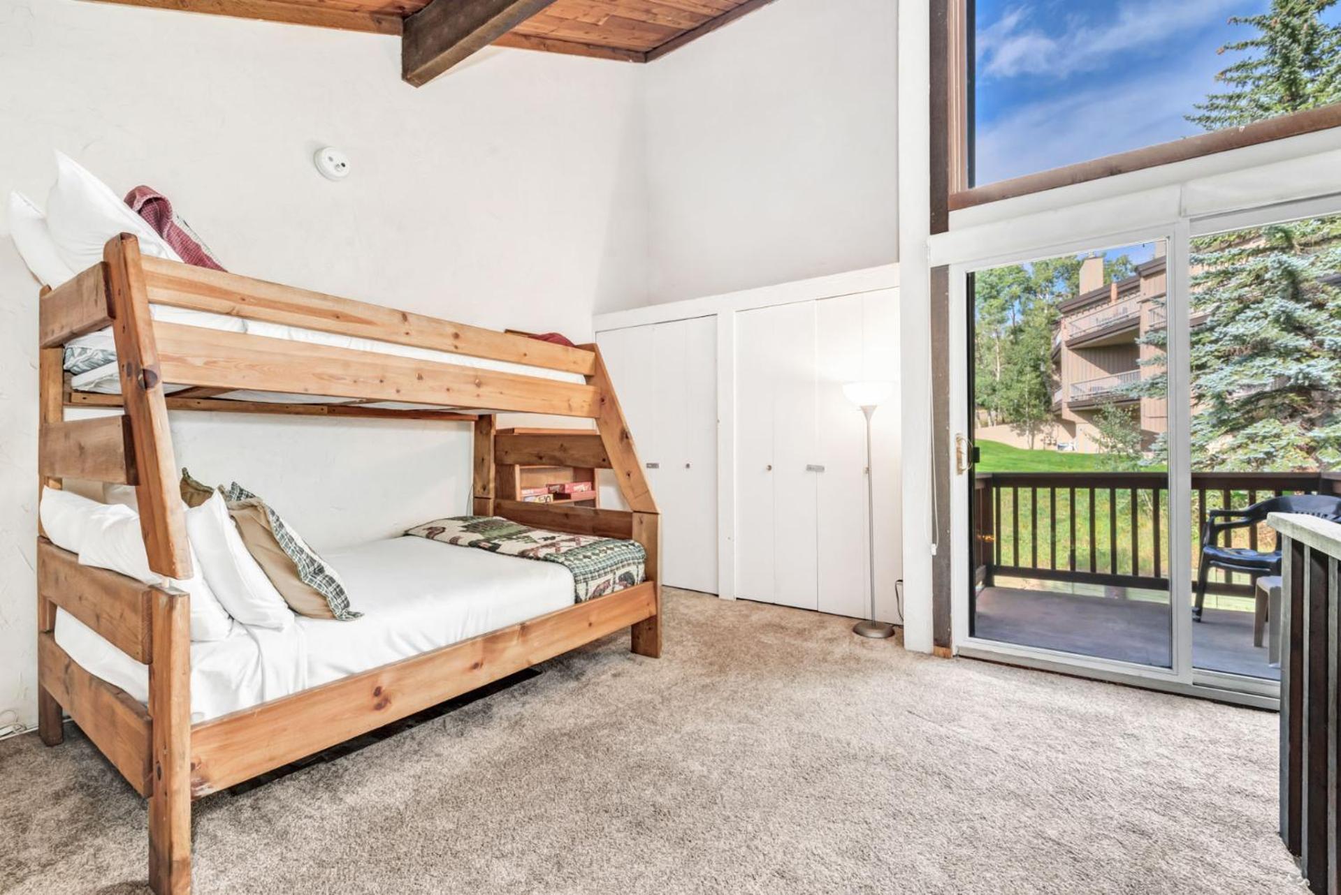 Ranch Loft, Short Easy Walk To Slopes, 2 King Bedrooms And Loft Holiday home