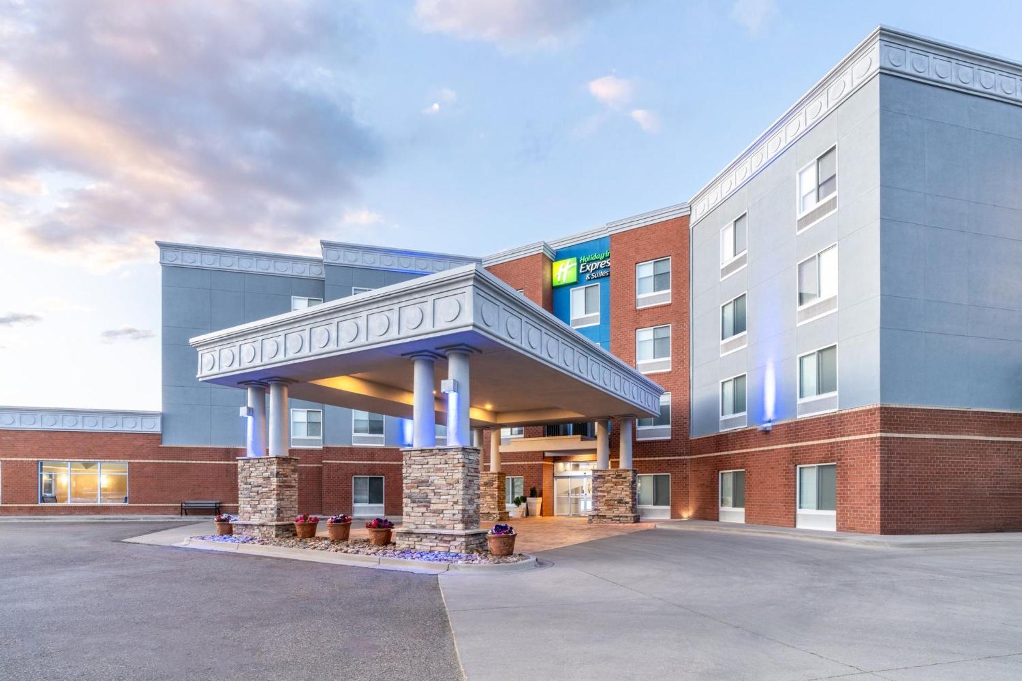 Express & Denver North - By Ihg Hotel 2*