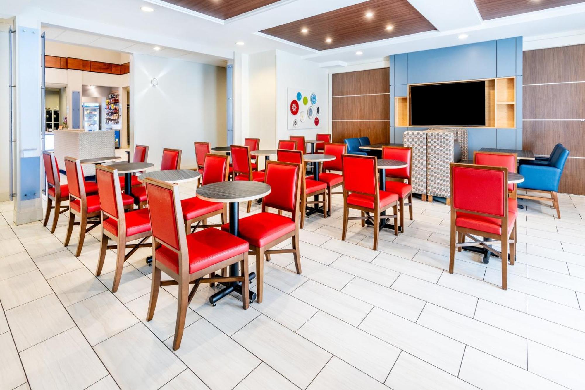 Hotel Express & Denver North - By Ihg Thornton