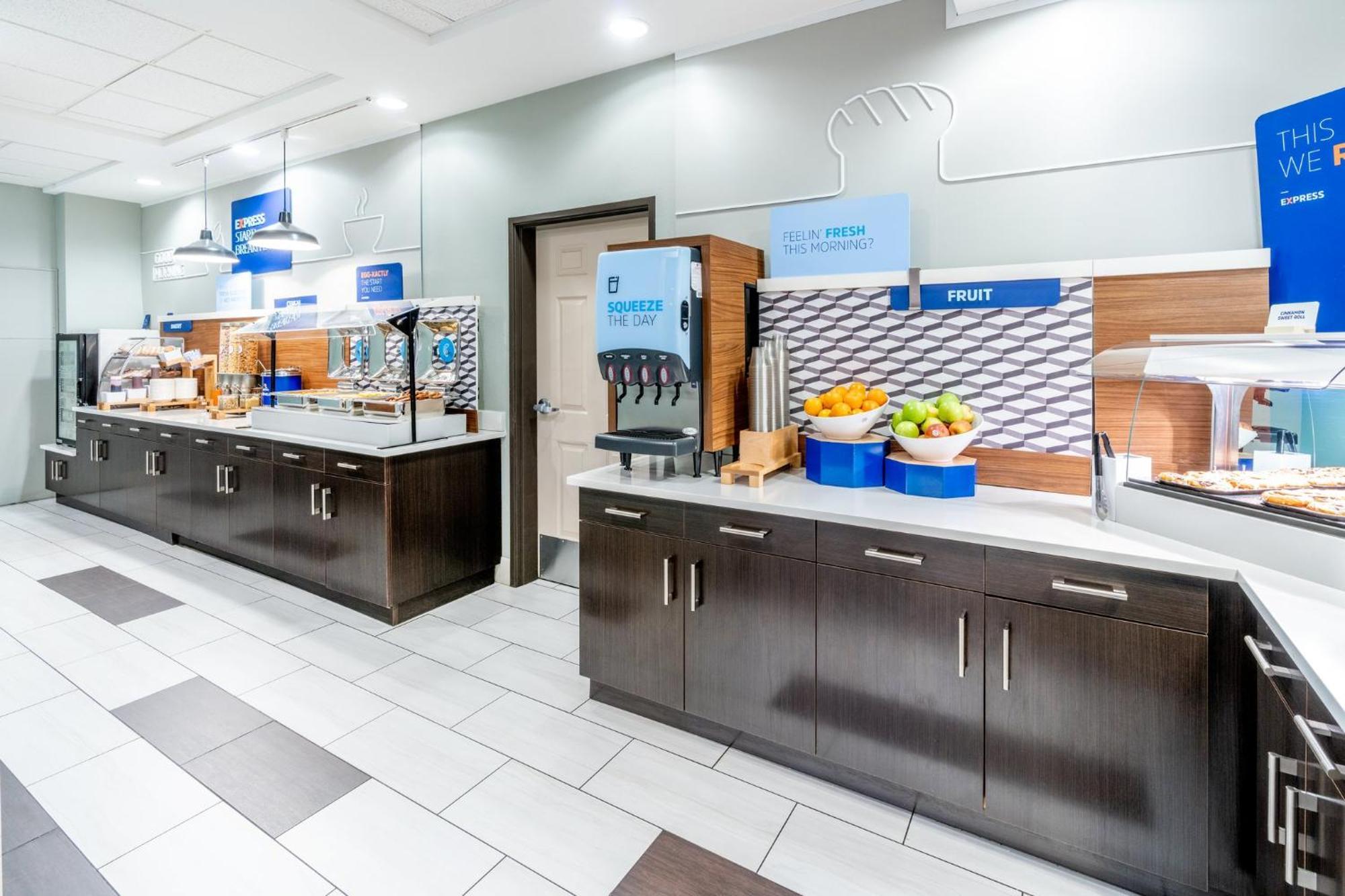 Express & Denver North - By Ihg Hotel