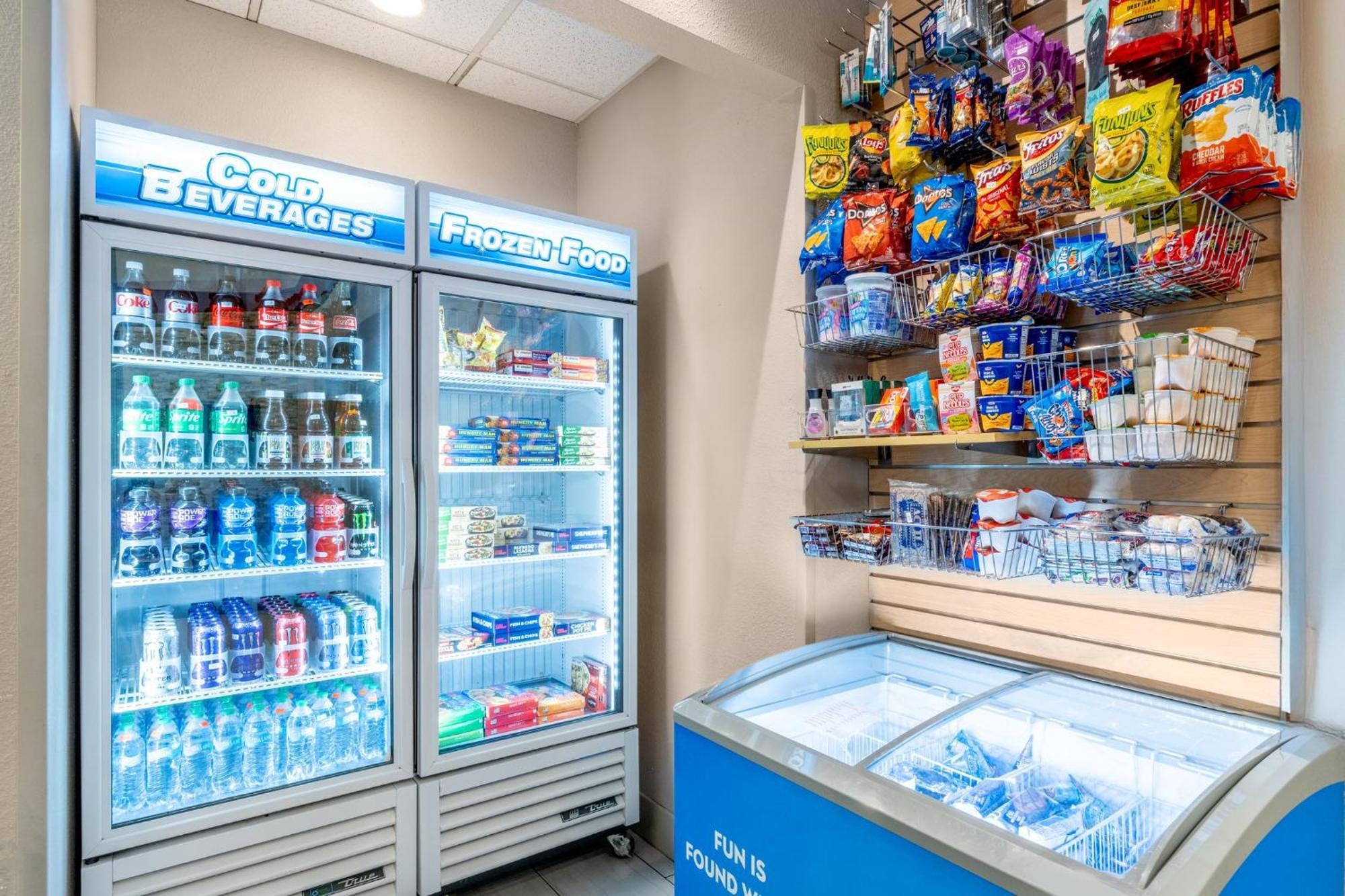 Hotel Express & Denver North - By Ihg Thornton