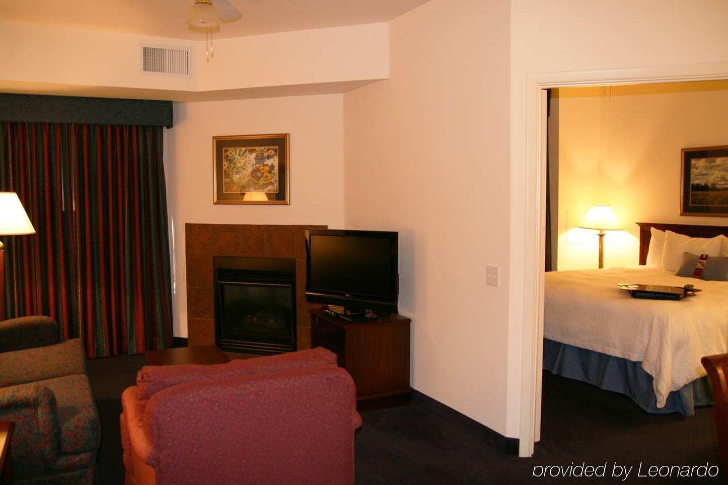 Hampton & Denver Tech Center Hotel 3*