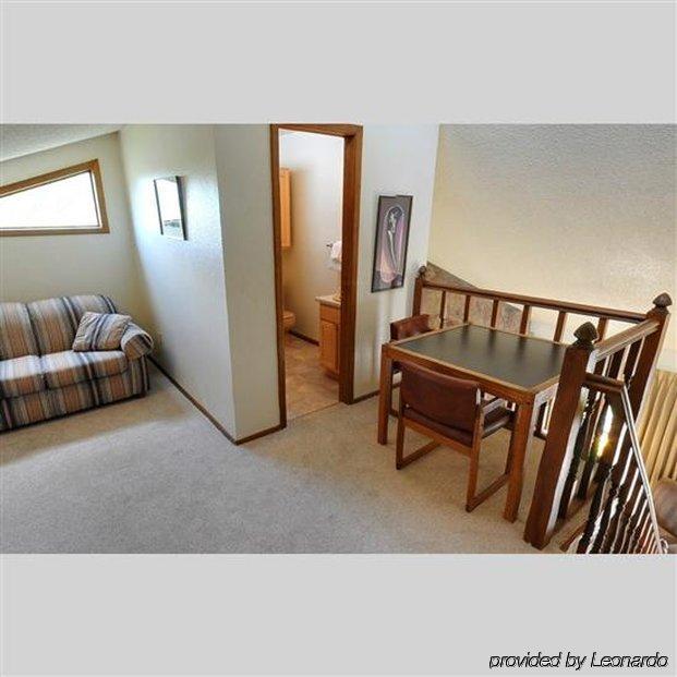 Twin Rivers Apartment