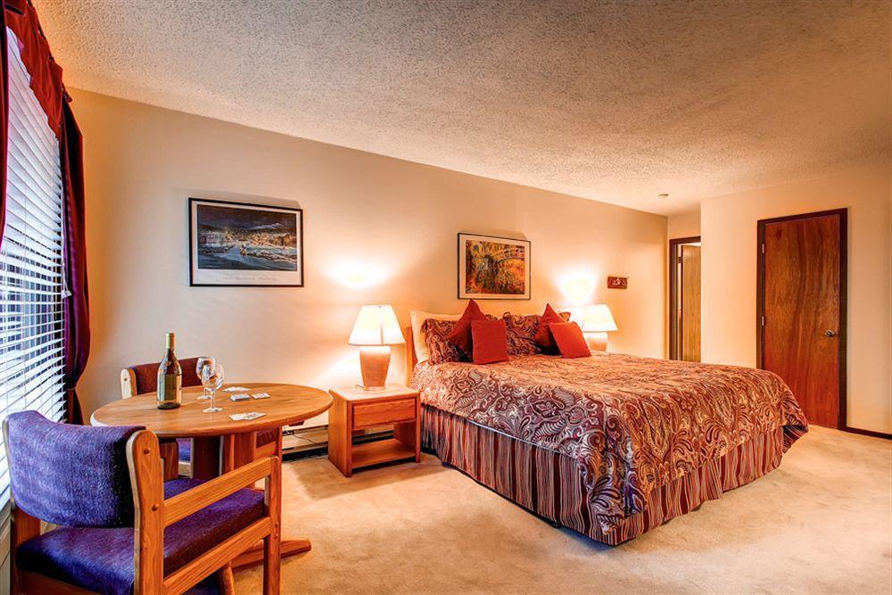 Hotel Tannenbaum By Country