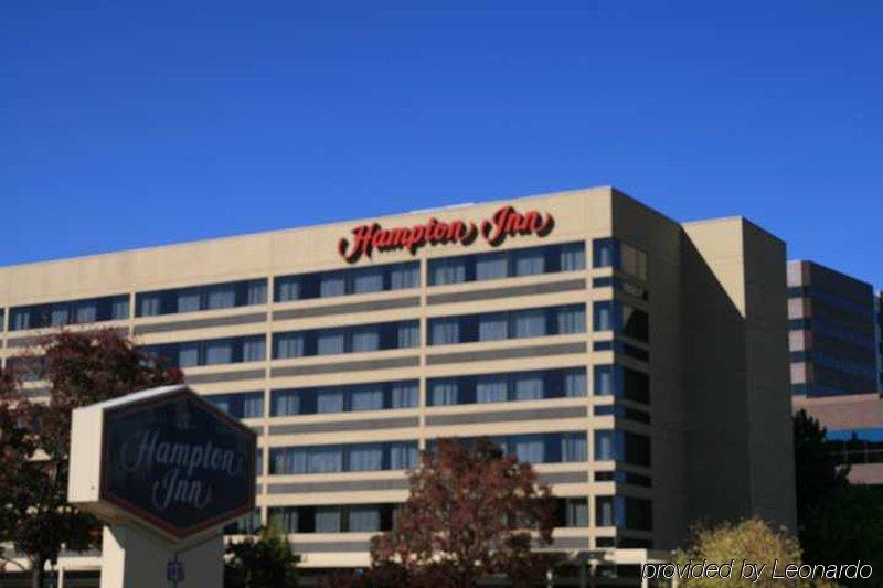 Hampton Denver West Federal Center 3*