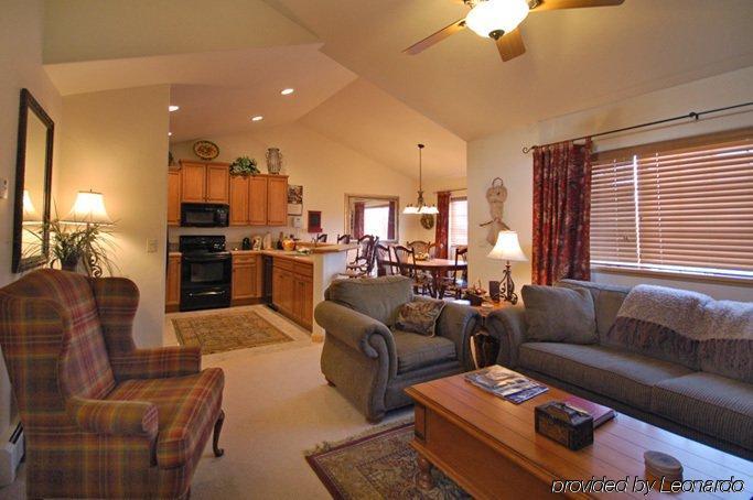 Quail Run Apartment *