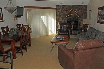 Apartment Westwind At *