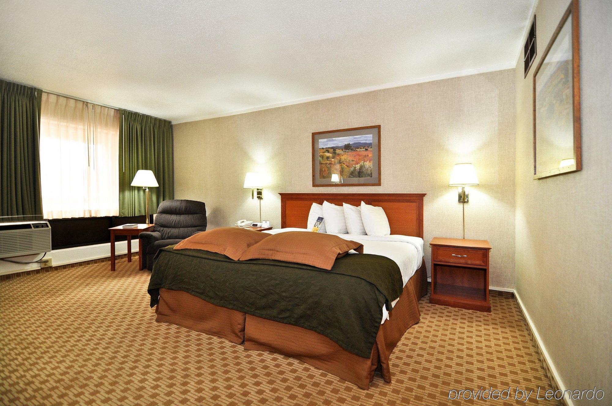 Hotel Days & By Wyndham Trinidad
