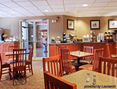 Quality & - Collins Hotel 2*