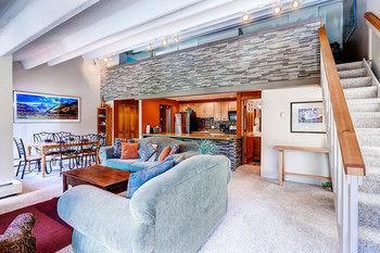 The Lift #210 - Lots Of - Pool And Hot Tub Access Holiday home