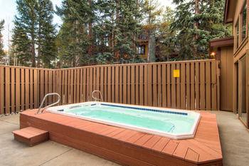 The Lift #210 - Lots Of - Pool And Hot Tub Access Holiday home *