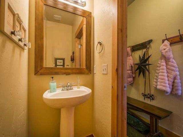 Corral At Apartment *