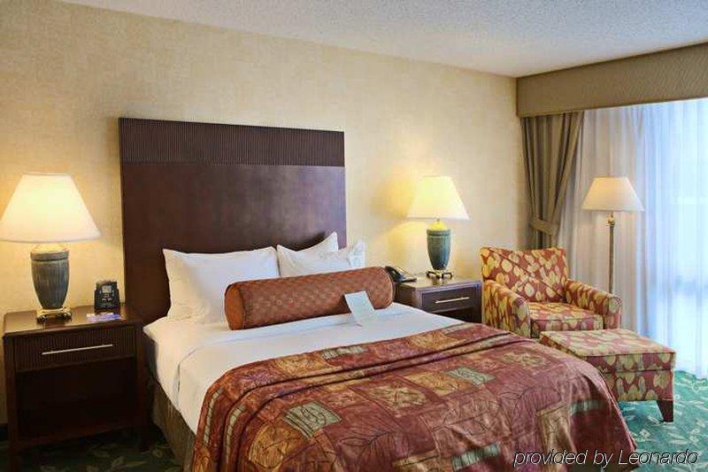Hilton Collins 3* Fort Collins