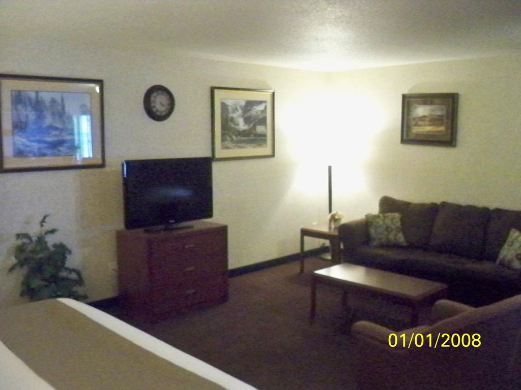 Hotel Baymont By Wyndham Golden/red Rocks