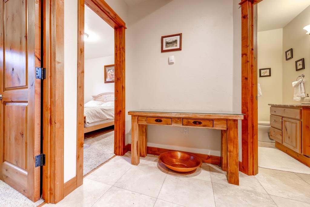 Holiday home Three-bedroom Townhome In At Antler's Gulch *