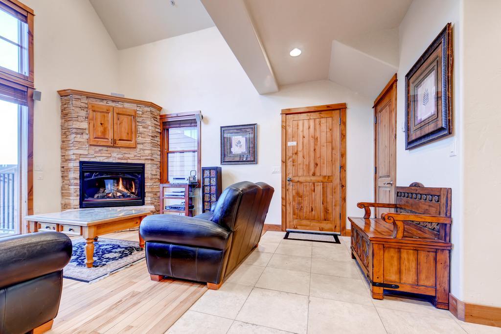 Holiday home Three-bedroom Townhome In At Antler's Gulch *