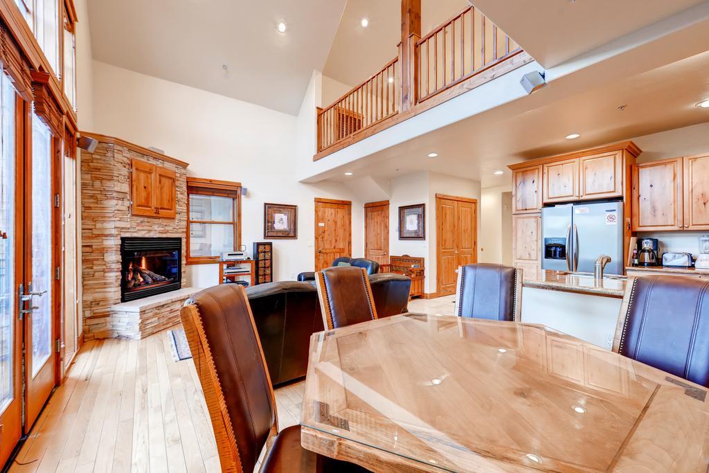 Three-bedroom Townhome In At Antler's Gulch