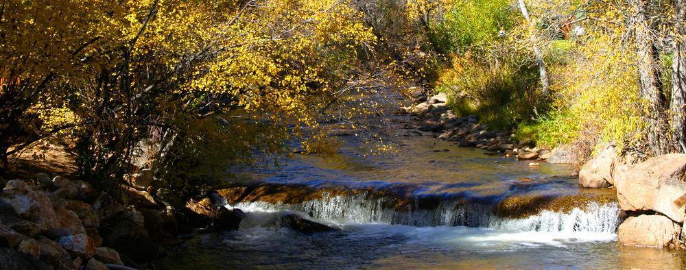 Hotel Streamside On Fall River Estes Park
