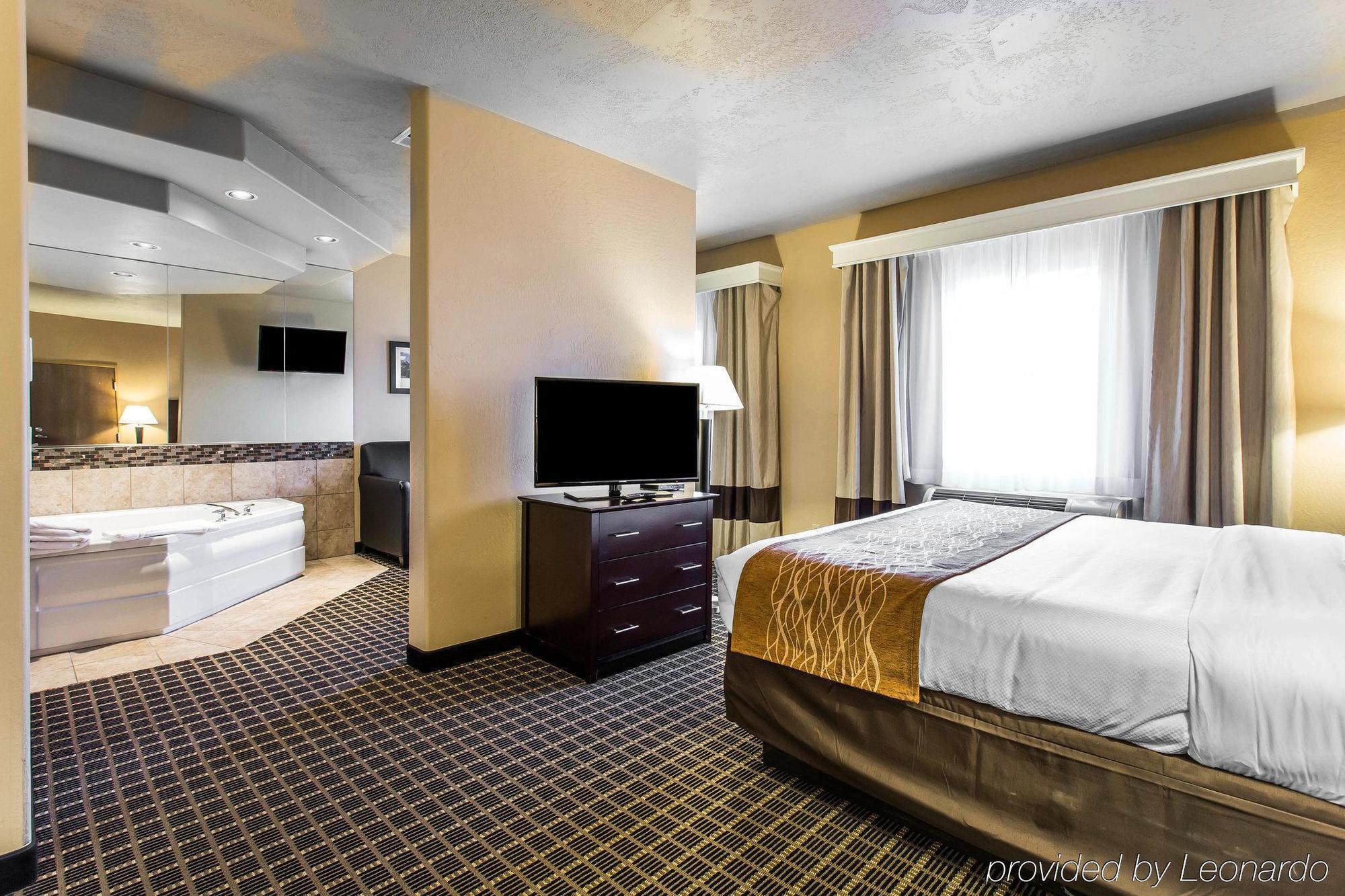 Comfort & Gunnison-crested Butte Hotel