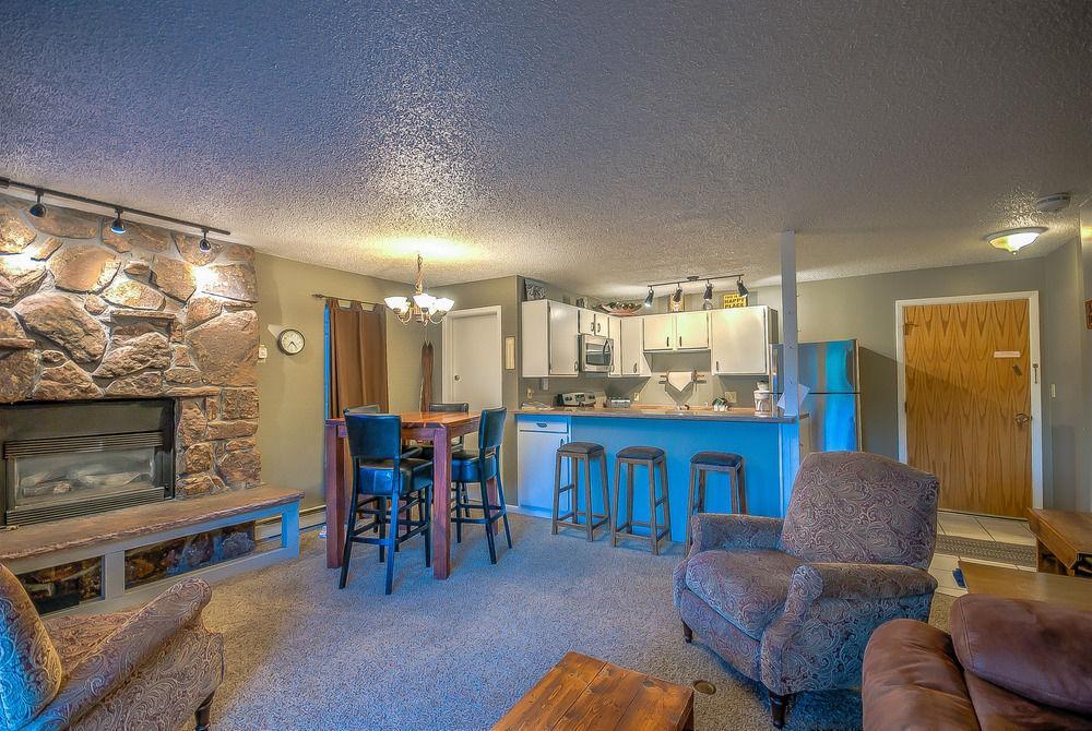 Storm Meadows East Slopeside Apartment *