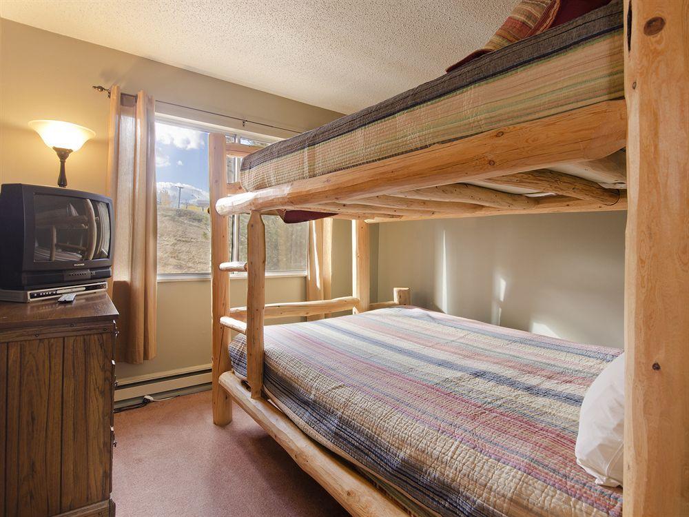 Storm Meadows East Slopeside Apartment *