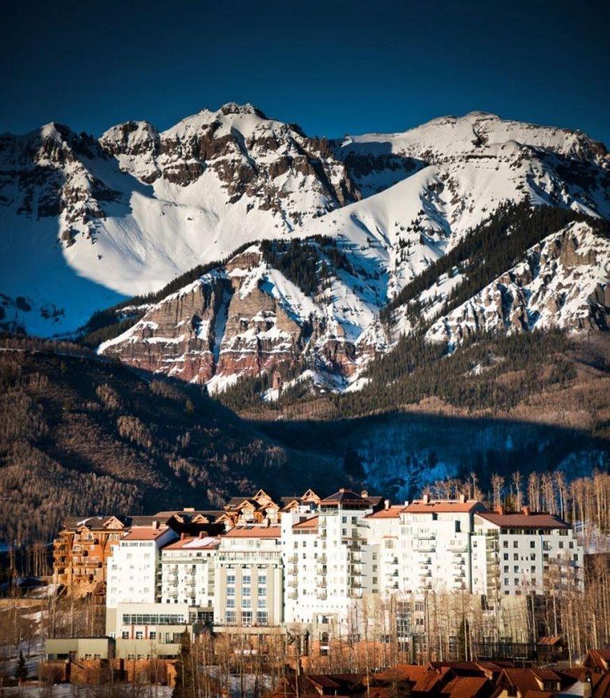 The Peaks And Resort