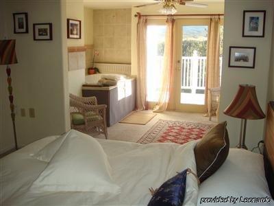 Pikes Peak Paradise 3*