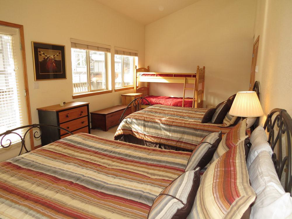 Summit Group Aparthotel
