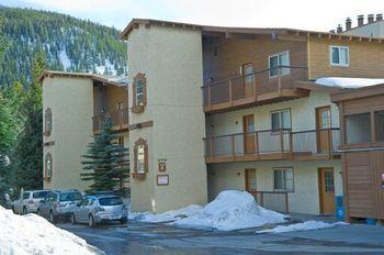 Snowdance Hotel