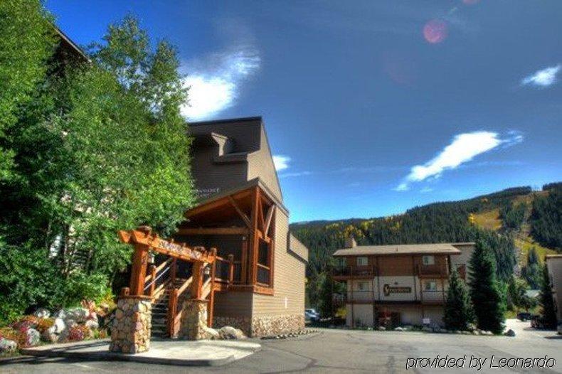 Snowdance Hotel