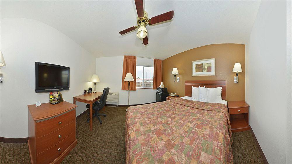 Motel Super 8 By Wyndham 2*