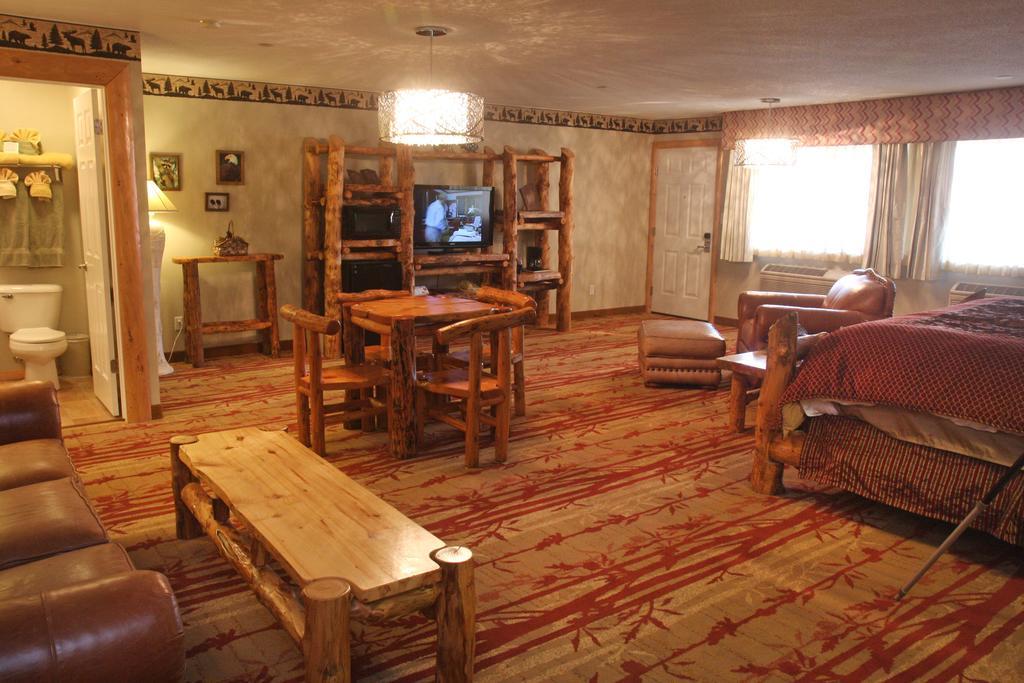 Hotel Gateway And 3*